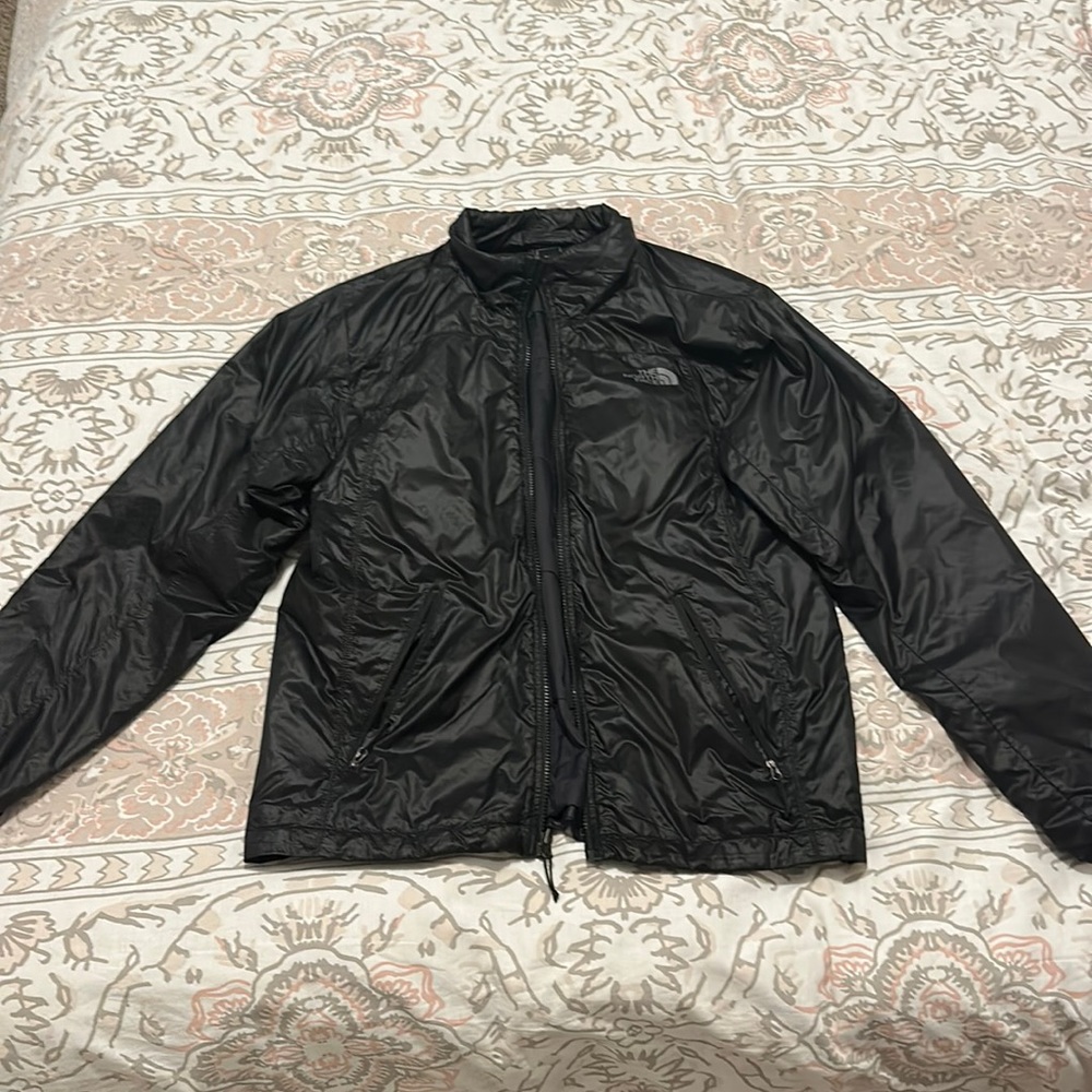 Men’s black north face jacket (super lightweight puffer)
